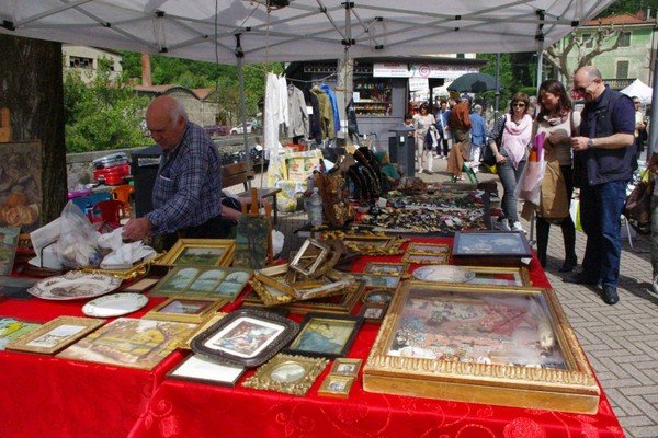 Mercatino dell'artigianato e del collezionismo a Lido di Spina