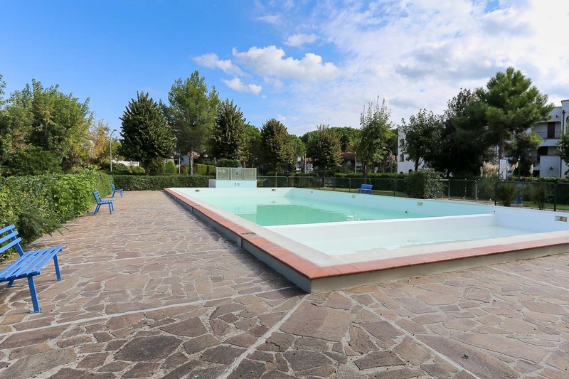 TREDI: Affitto  appartamento trilocale stagione turistica  in Residence con piscina ai Lidi Ferraresi